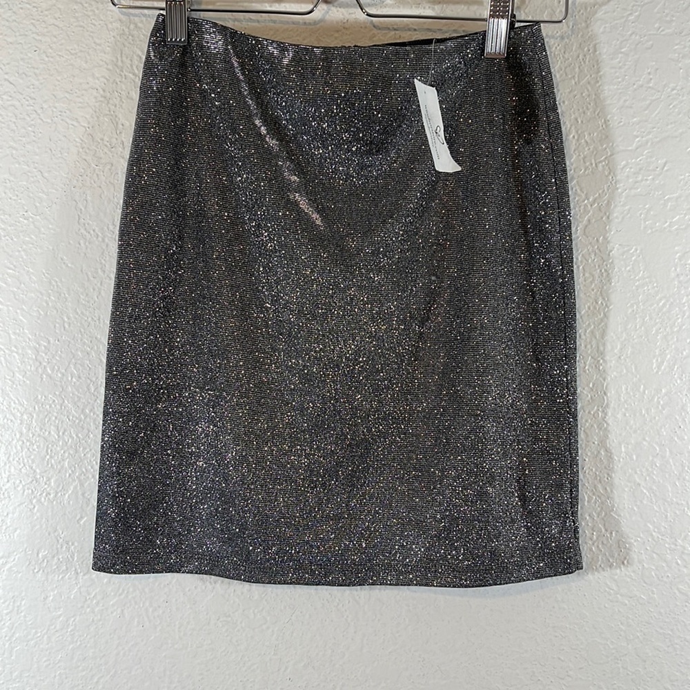 Windsor Gray Sparkly Silver Metallic Mini Skirt Size Medium NEW